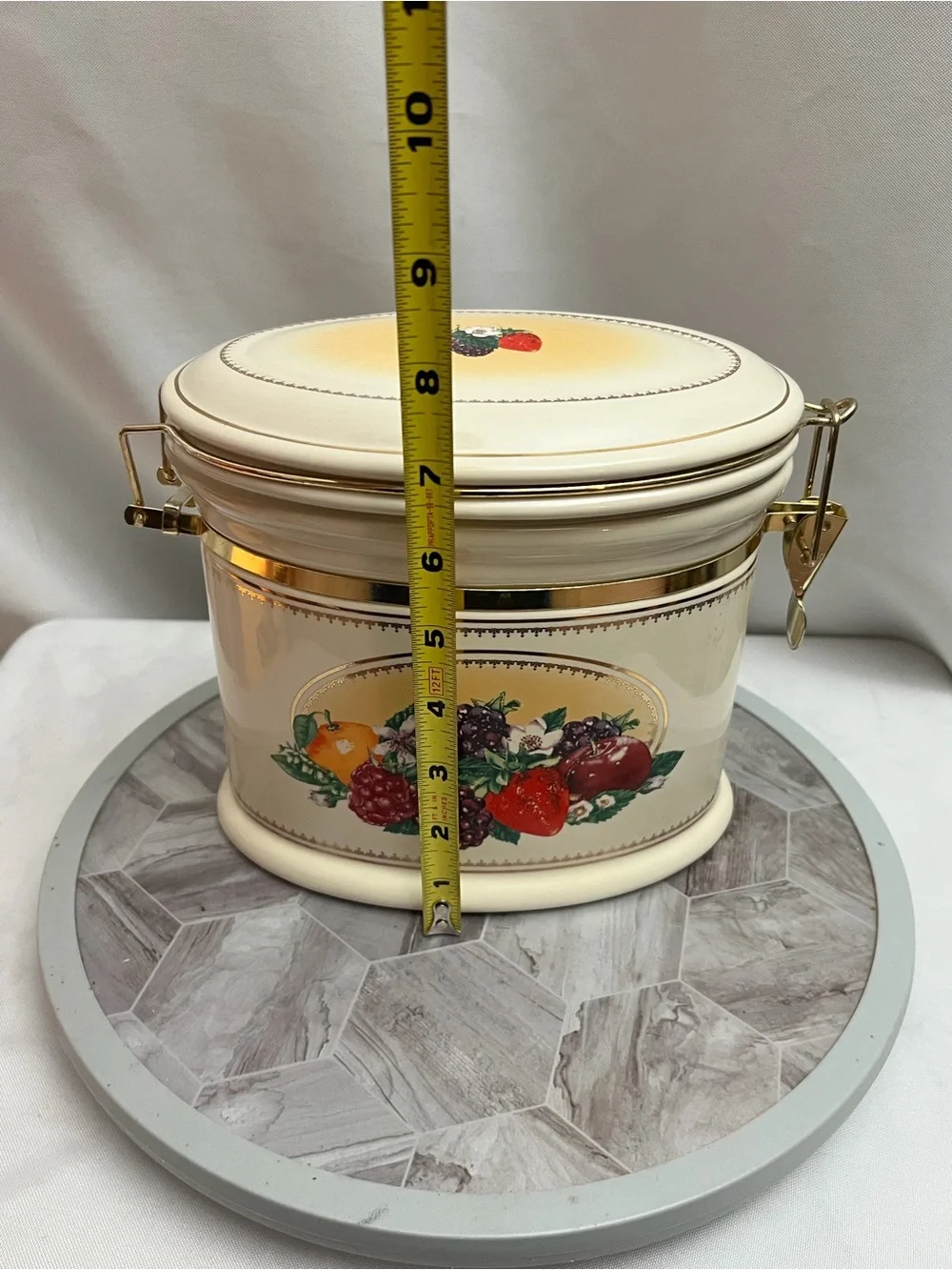 Knott’s Berry Farm Ceramic Canister Fruit Clamp Lid Kitchen Storage Jar